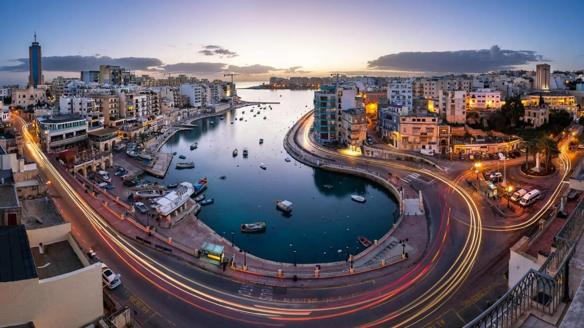 Apartment Bright 3Br With Sea Views In Central Sliema Malta