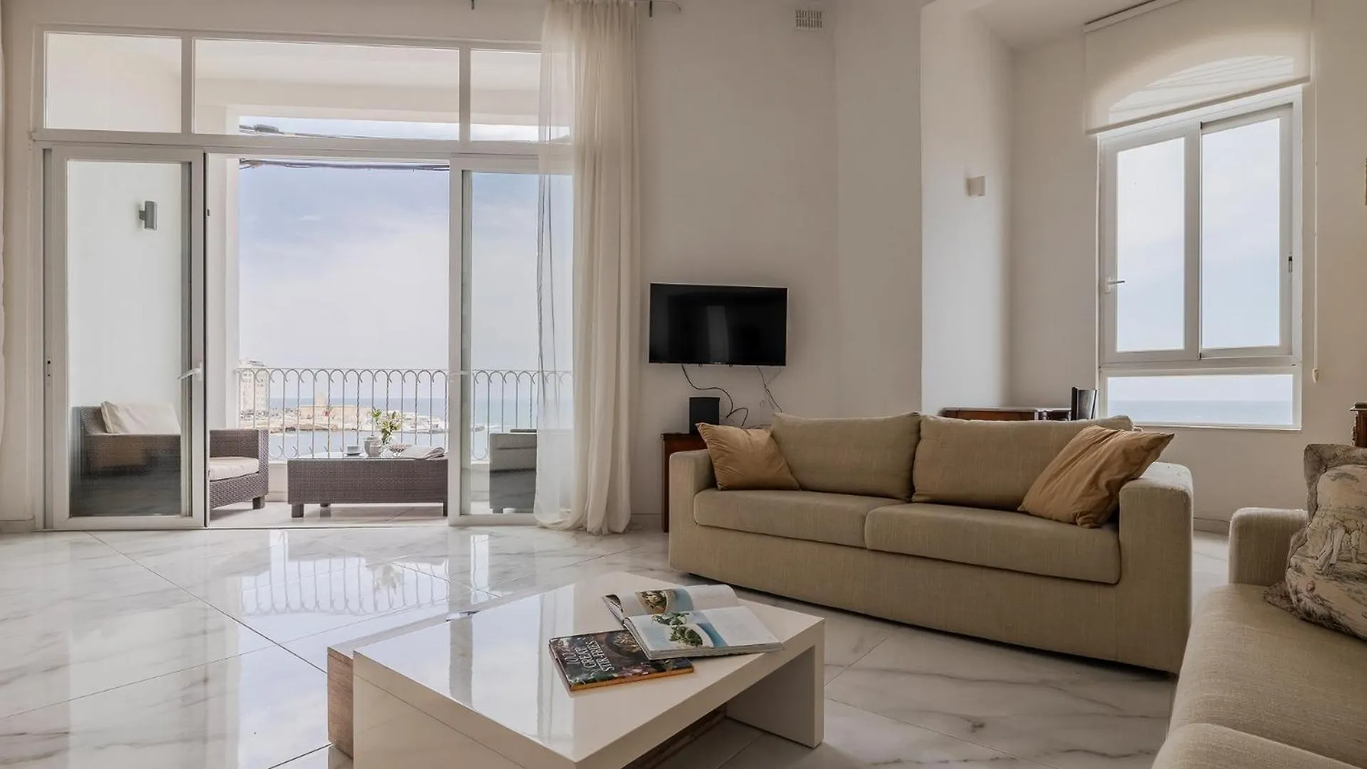 Bright 3Br With Sea Views In Central Sliema 0*,
